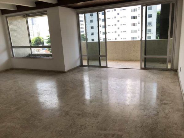 Apartamento de 4 quartos, Bairro do Canela, Salvador-Bahia